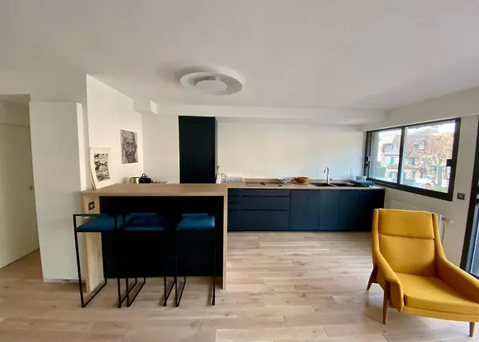 Au Nom Du Zen 3 Pieces Avec Terrasse Coeur דירה